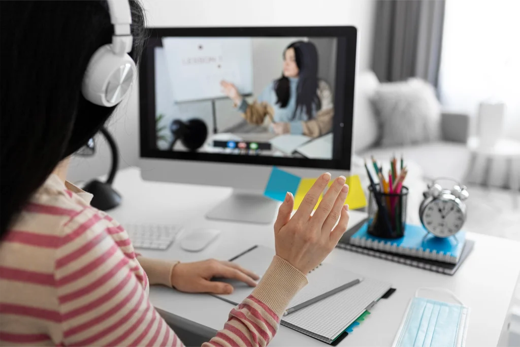 Woman learning virtually with GlobalMeet